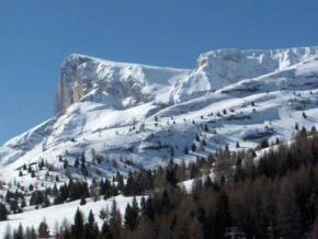 App pied pistes 6-12 p Alpes Sud ski soleil rando